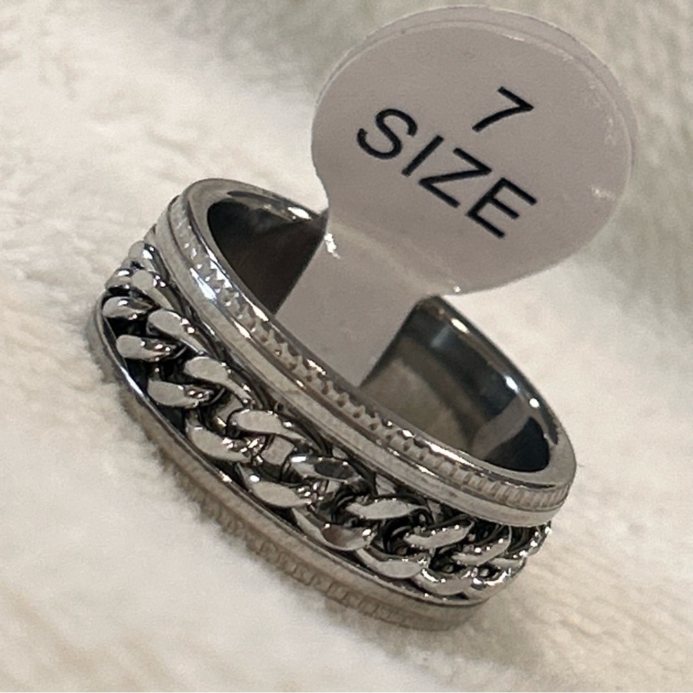 Silver Men's Fidget Ring, helps with anxiety,
Size 7